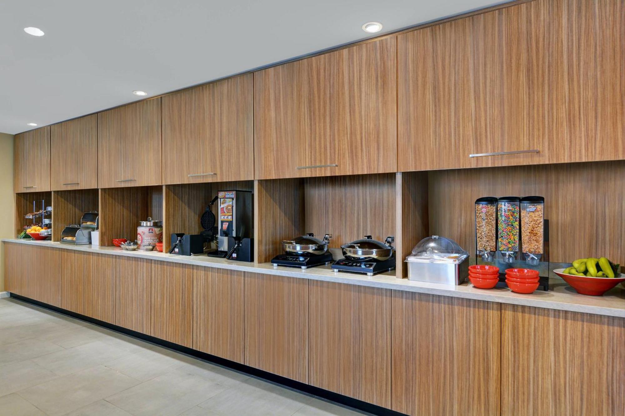 Towneplace Suites By Marriott Indianapolis Downtown Экстерьер фото